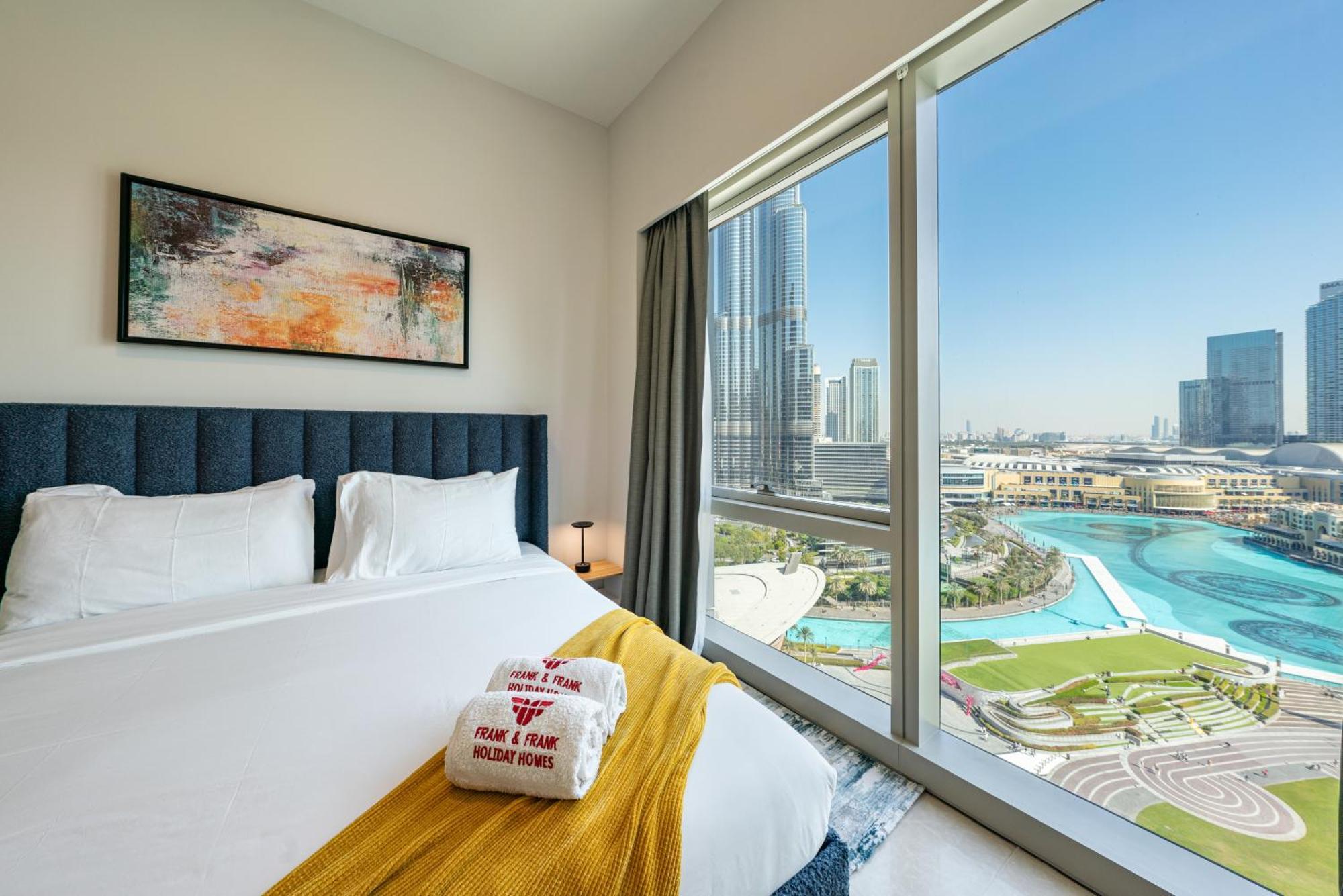 Skyline Majesty - Luxury Living With Full Burj Khalifa & Fountain Views - 1703 Dubai