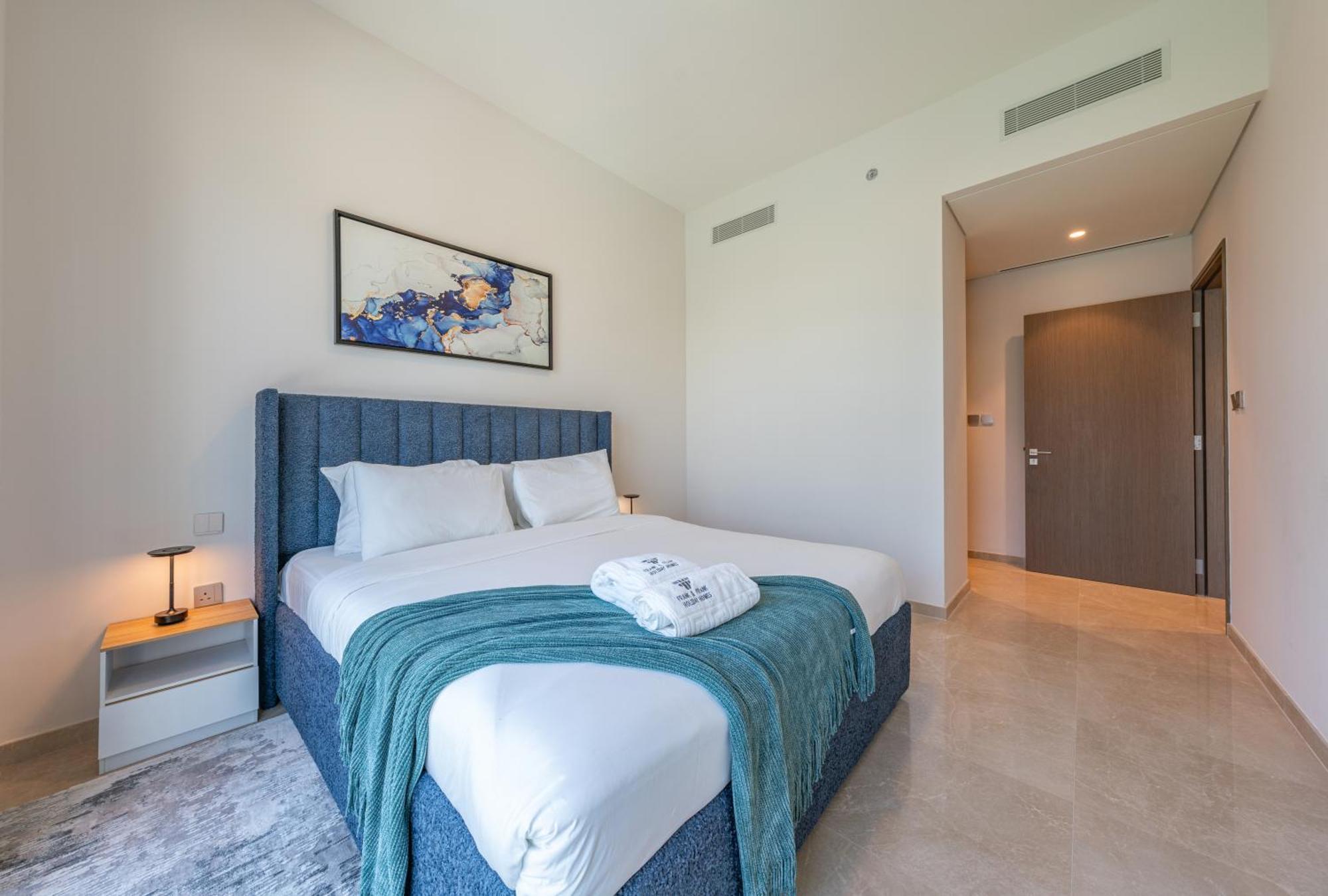 Skyline Majesty - Luxury Living With Full Burj Khalifa & Fountain Views - 1703 Apartment *