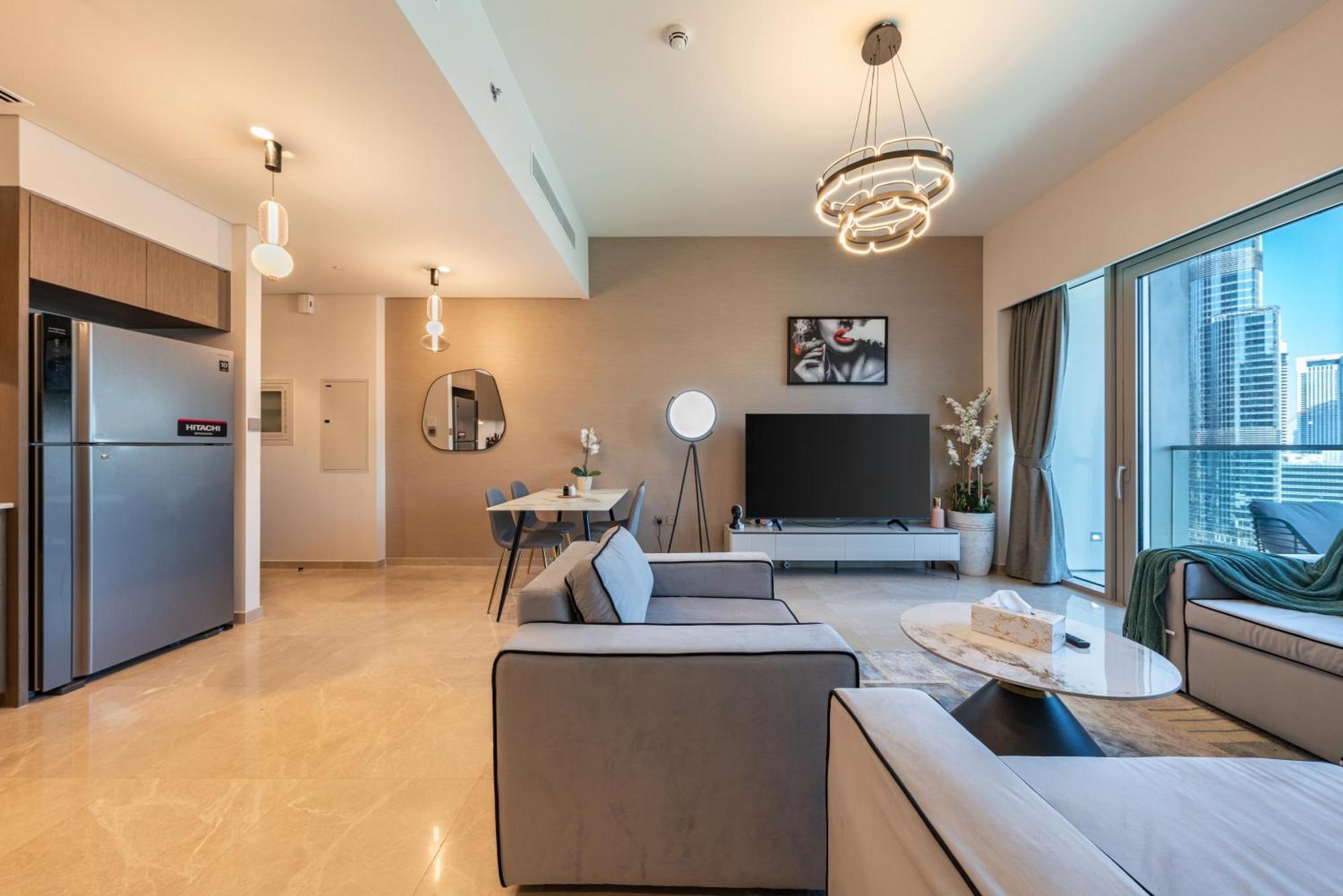 Skyline Majesty - Luxury Living With Full Burj Khalifa & Fountain Views - 1703 Apartment *